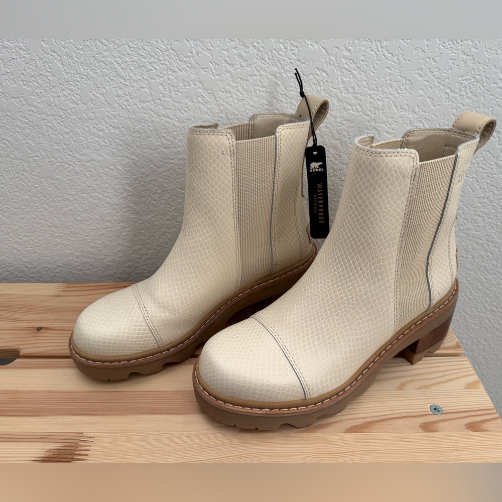 Brand new Sorel boots